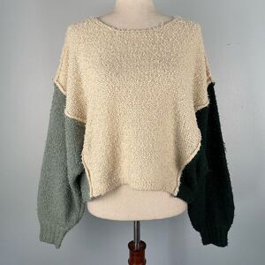 New In Colorblock Sweater in Cream and Green Size M EUC